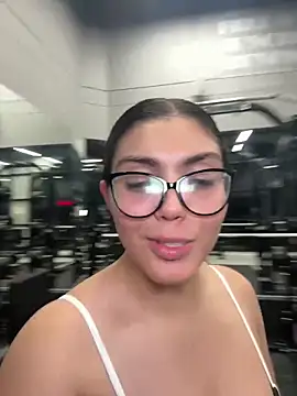 Snapshot of zui_lu chatting on March 2025 06:24:02 AM zui lu online show from March 2025 06:24:02 AM