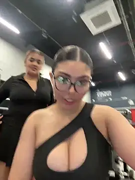 Snapshot of zui_lu chatting on March 2025 08:00:01 AM zui lu online show from March 2025 08:00:01 AM