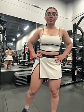 Snapshot of zui_lu chatting on March 2025 04:05:02 AM zui lu online show from March 2025 04:05:02 AM