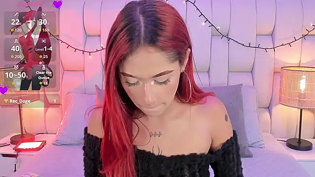 SkinnyFoxy online show from November 2025 07:50:02 PM