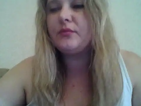 Snapshot of ParisMimi chatting on March 2026 10:05:02 AM ParisMimi online show from March 2026 10:05:02 AM