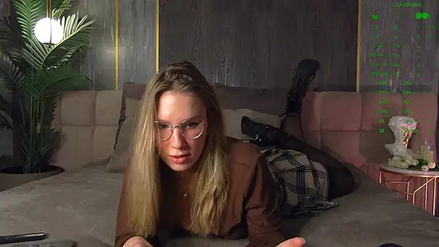 LeslieMines online show from June 2026 05:48:01 AM