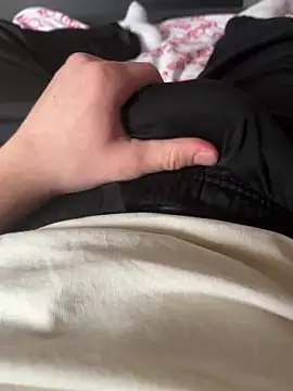 dari-bigcock online show from February 2026 01:44:02 PM