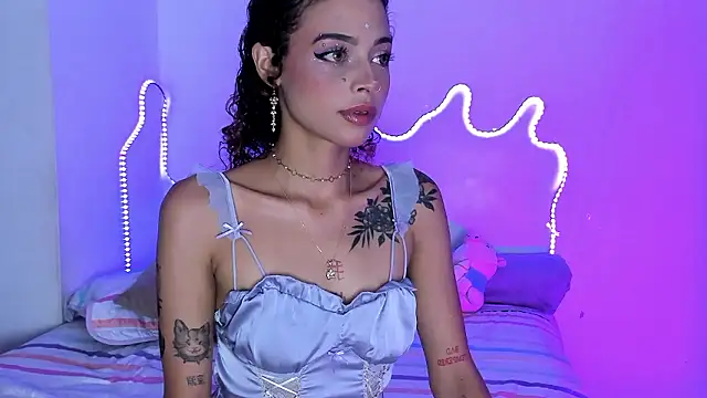 Snapshot of Kalahna chatting on January 2026 04:04:01 AM Kalahna online show from January 2026 04:04:01 AM