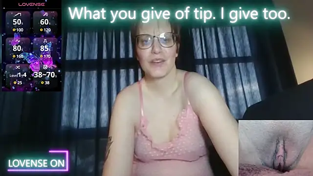 PernillaGirl online show from March 2025 04:32:02 PM