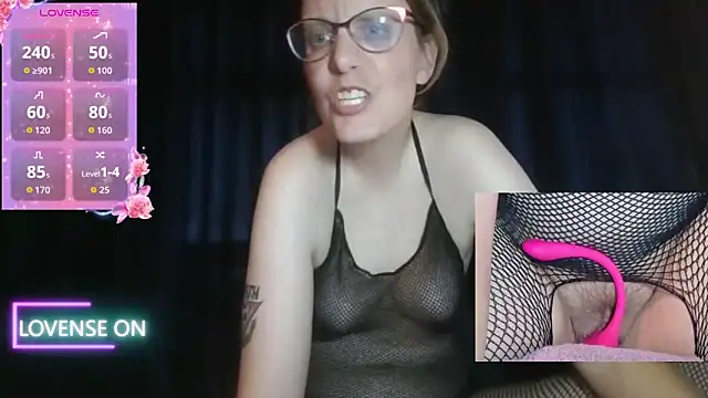 Snapshot of PernillaGirl chatting on May 2026 07:11:01 PM PernillaGirl online show from May 2026 07:11:01 PM