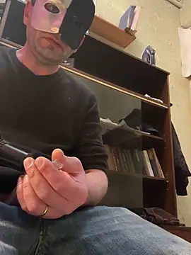 Snapshot of Ariel_Ari chatting on January 2025 01:18:02 AM Ariel Ari online show from January 2025 01:18:02 AM