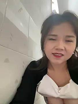 Snapshot of Efangfang chatting on January 2025 06:17:01 AM Efangfang online show from January 2025 06:17:01 AM