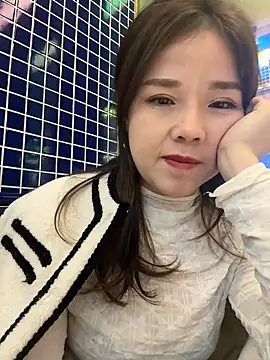 Snapshot of Efangfang chatting on January 2025 10:51:01 AM Efangfang online show from January 2025 10:51:01 AM