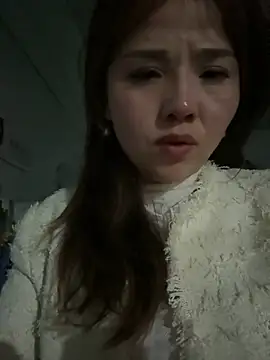 Snapshot of Efangfang chatting on February 2025 04:47:01 PM Efangfang online show from February 2025 04:47:01 PM