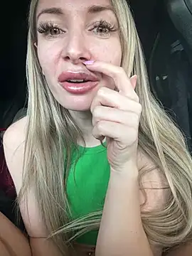 Snapshot of Micky_Muffin chatting on March 2025 09:18:02 AM Micky Muffin online show from March 2025 09:18:02 AM