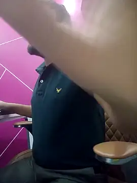 Snapshot of zakly69 chatting on November 2025 09:20:01 AM zakly69 online show from November 2025 09:20:01 AM