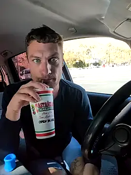 Snapshot of klownman1 chatting on January 2025 06:32:01 PM klownman1 online show from January 2025 06:32:01 PM