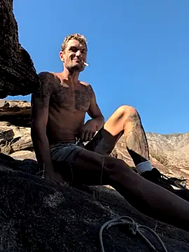 Snapshot of klownman1 chatting on October 2025 05:53:01 PM klownman1 online show from October 2025 05:53:01 PM