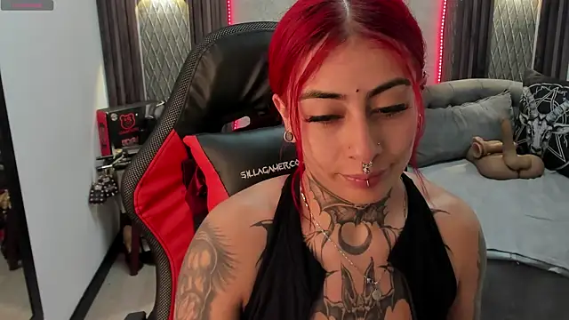 selene red  online show from February 2025 03:59:02 PM