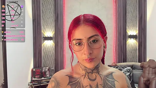 selene red  online show from February 2025 06:46:02 PM