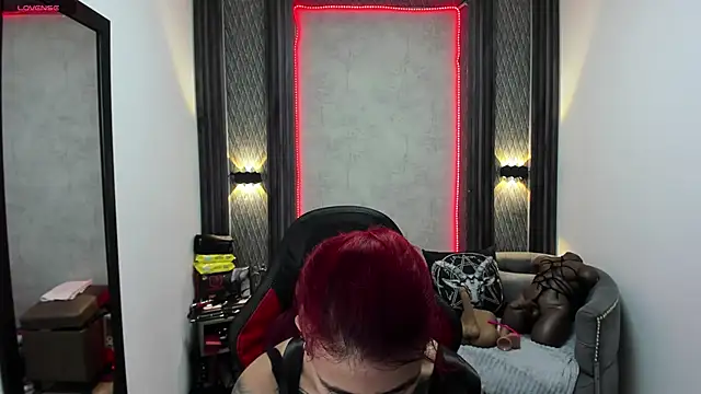 selene red  online show from March 2025 01:42:02 PM