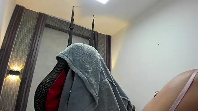selene red  online show from May 2026 01:55:01 AM