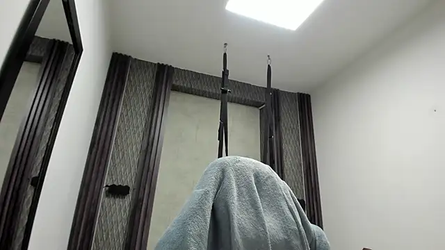 selene red  online show from May 2026 02:30:01 AM