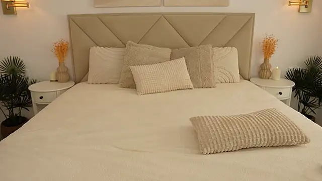 Snapshot of funny_to_see_you_here chatting on January 2026 12:21:01 PM funny to see you here online show from January 2026 12:21:01 PM