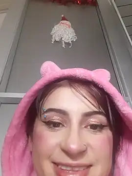 Snapshot of Bonnye_star chatting on December 2024 07:16:02 PM Bonnye star online show from December 2024 07:16:02 PM