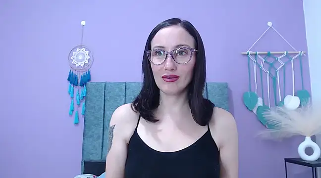 IberianMoonMK online show from March 2025 05:48:02 PM