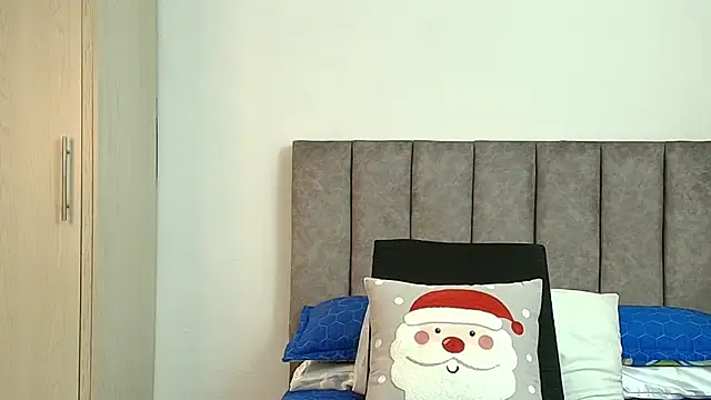 karina lewis  online show from December 2025 04:41:04 AM