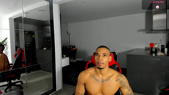 Snapshot of TROYWESLY- chatting on October 2025 04:57:01 AM TROYWESLY- online show from October 2025 04:57:01 AM