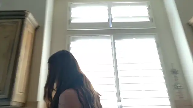 Snapshot of 18petitewhitegirl chatting on December 2024 09:13:01 PM 18petitewhitegirl online show from December 2024 09:13:01 PM