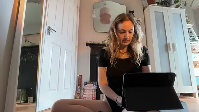 Snapshot of Littlelolo60 chatting on September 2025 08:57:01 AM Littlelolo60 online show from September 2025 08:57:01 AM