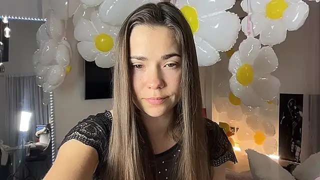 Mika Miller online show from March 2026 10:47:01 PM