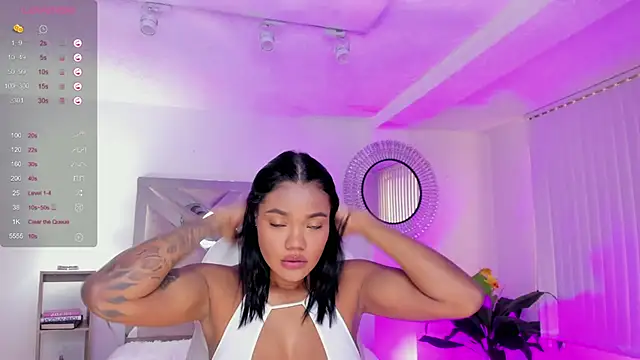 Snapshot of madisson_davon chatting on December 2024 01:59:02 PM madisson davon online show from December 2024 01:59:02 PM