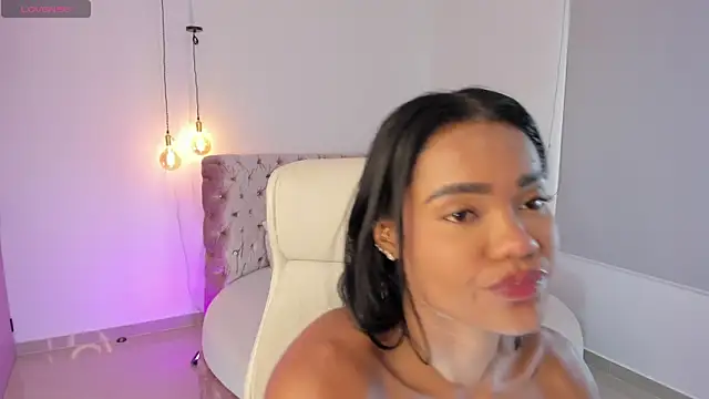 Snapshot of madisson_davon chatting on September 2025 05:12:02 PM madisson davon online show from September 2025 05:12:02 PM