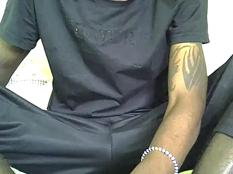 Delicious-D online show from May 2026 06:21:03 AM