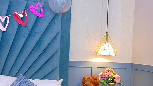 Camille Torres online show from February 2025 01:17:02 PM