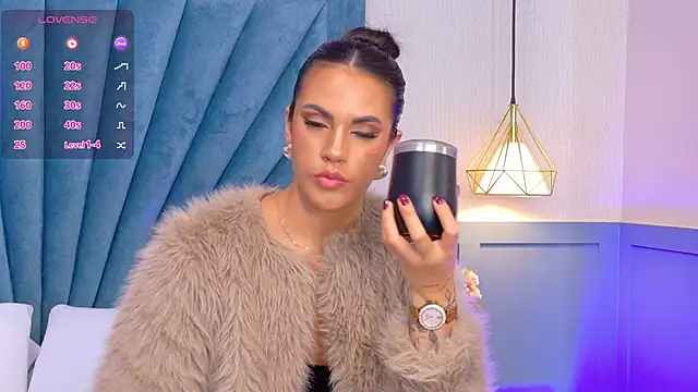 Camille Torres online show from February 2025 04:03:02 PM