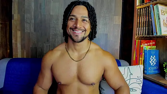 Snapshot of MikeEstevess chatting on February 2025 12:40:01 PM MikeEstevess online show from February 2025 12:40:01 PM