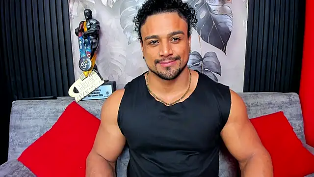 Snapshot of MikeEstevess chatting on January 2026 09:12:02 AM MikeEstevess online show from January 2026 09:12:02 AM