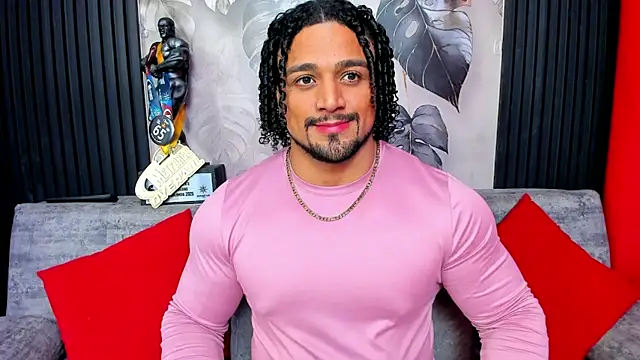 Snapshot of MikeEstevess chatting on January 2026 06:52:02 AM MikeEstevess online show from January 2026 06:52:02 AM