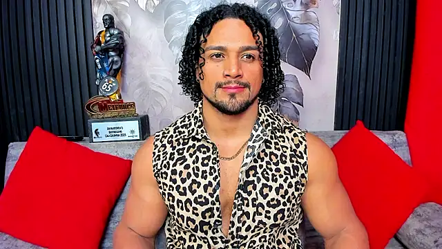 Snapshot of MikeEstevess chatting on February 2026 11:31:02 AM MikeEstevess online show from February 2026 11:31:02 AM