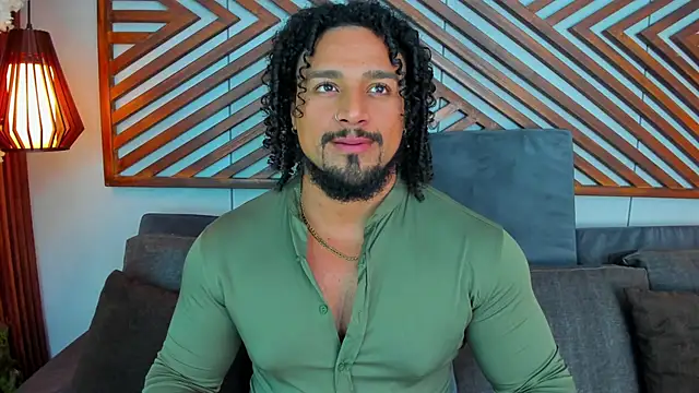 MikeEstevess online show from May 2026 04:19:01 AM