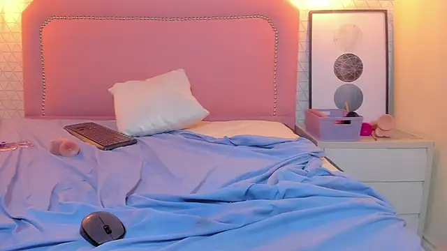 Kittytimberlake online show from February 2025 02:42:02 PM