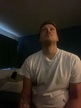 Snapshot of alh417 chatting on October 2025 11:45:02 PM alh417 online show from October 2025 11:45:02 PM