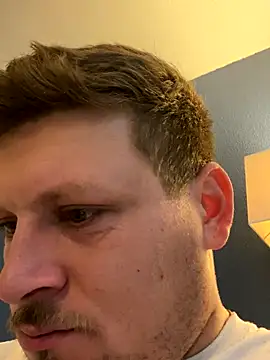 Snapshot of alh417 chatting on October 2025 06:27:02 PM alh417 online show from October 2025 06:27:02 PM