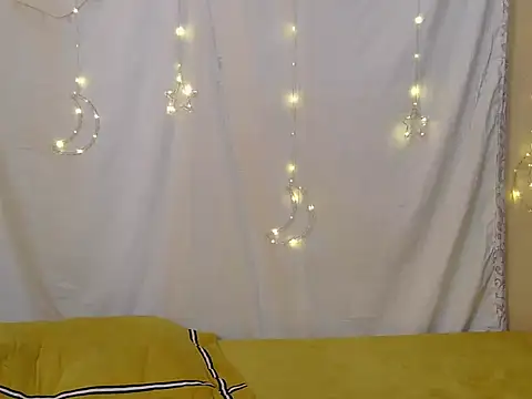 Snapshot of StarBarbiee chatting on December 2025 01:06:01 PM StarBarbiee online show from December 2025 01:06:01 PM