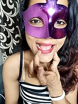 REVA DARLING online show from September 2025 02:32:01 PM