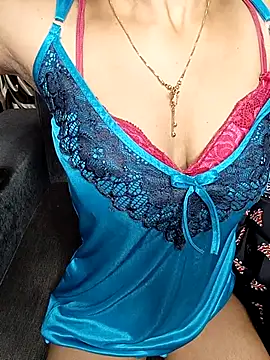 REVA DARLING online show from May 2026 07:05:02 AM