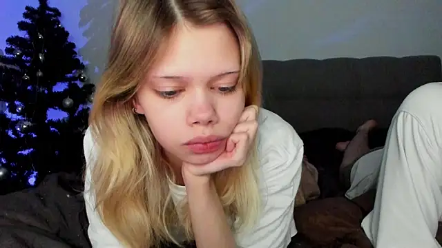 Snapshot of chansetolove chatting on February 2025 10:04:01 AM chansetolove online show from February 2025 10:04:01 AM