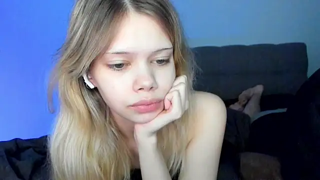 Snapshot of chansetolove chatting on February 2025 07:02:02 AM chansetolove online show from February 2025 07:02:02 AM