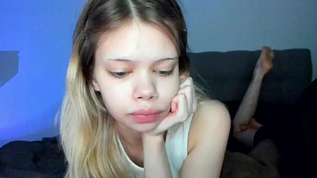 Snapshot of chansetolove chatting on February 2025 02:42:01 PM chansetolove online show from February 2025 02:42:01 PM